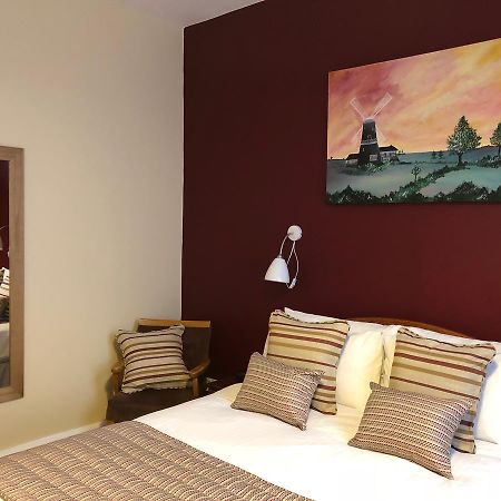 The Burleigh Hotel ฮันสแตนตัน ภายนอก รูปภาพ
