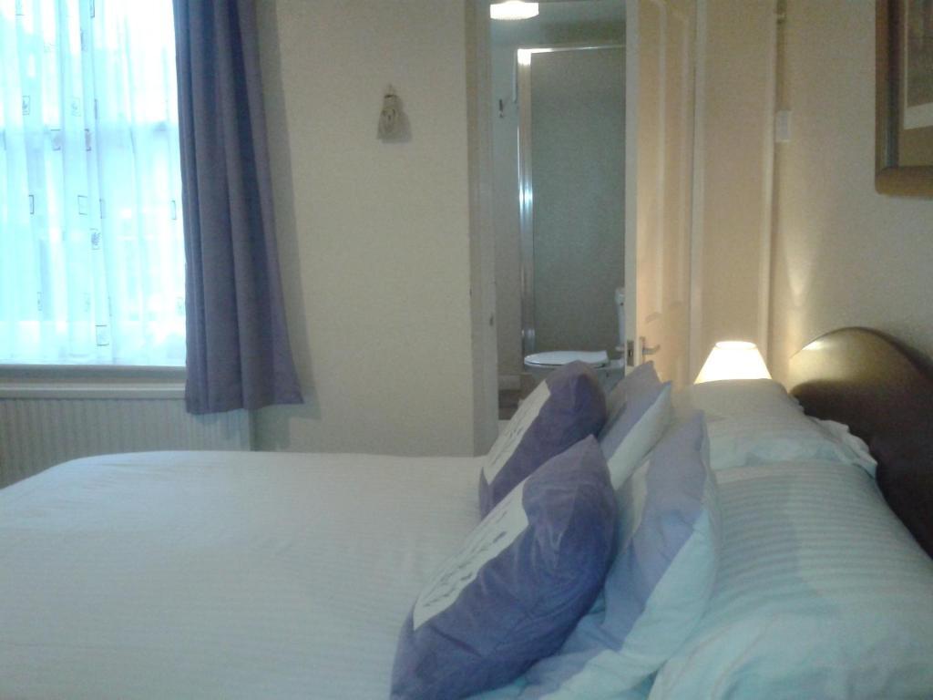 The Burleigh Hotel ฮันสแตนตัน ห้อง รูปภาพ