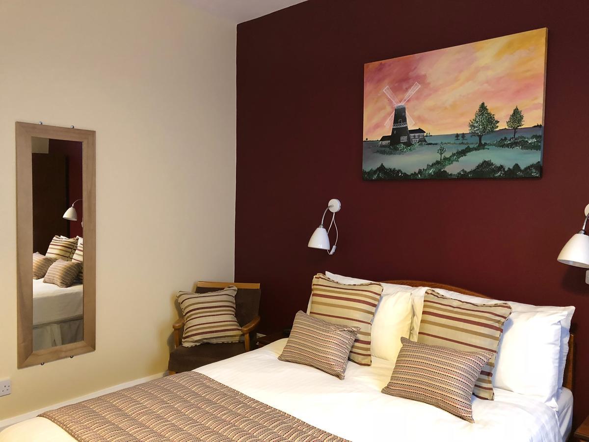 The Burleigh Hotel ฮันสแตนตัน ภายนอก รูปภาพ