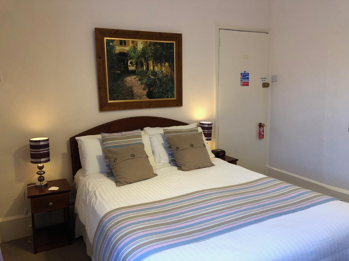 The Burleigh Hotel ฮันสแตนตัน ภายนอก รูปภาพ