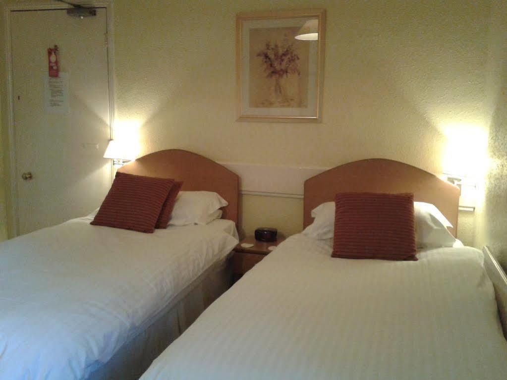 The Burleigh Hotel ฮันสแตนตัน ภายนอก รูปภาพ